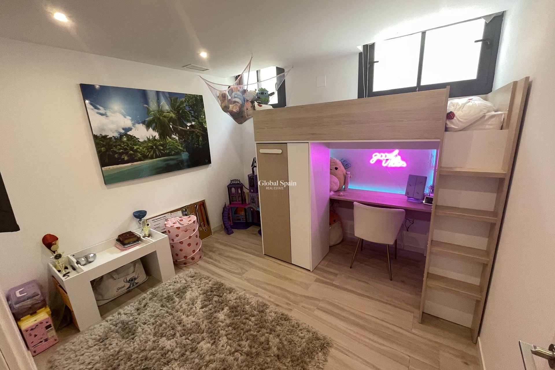 Wederverkoop - Villa -
CABO ROIG