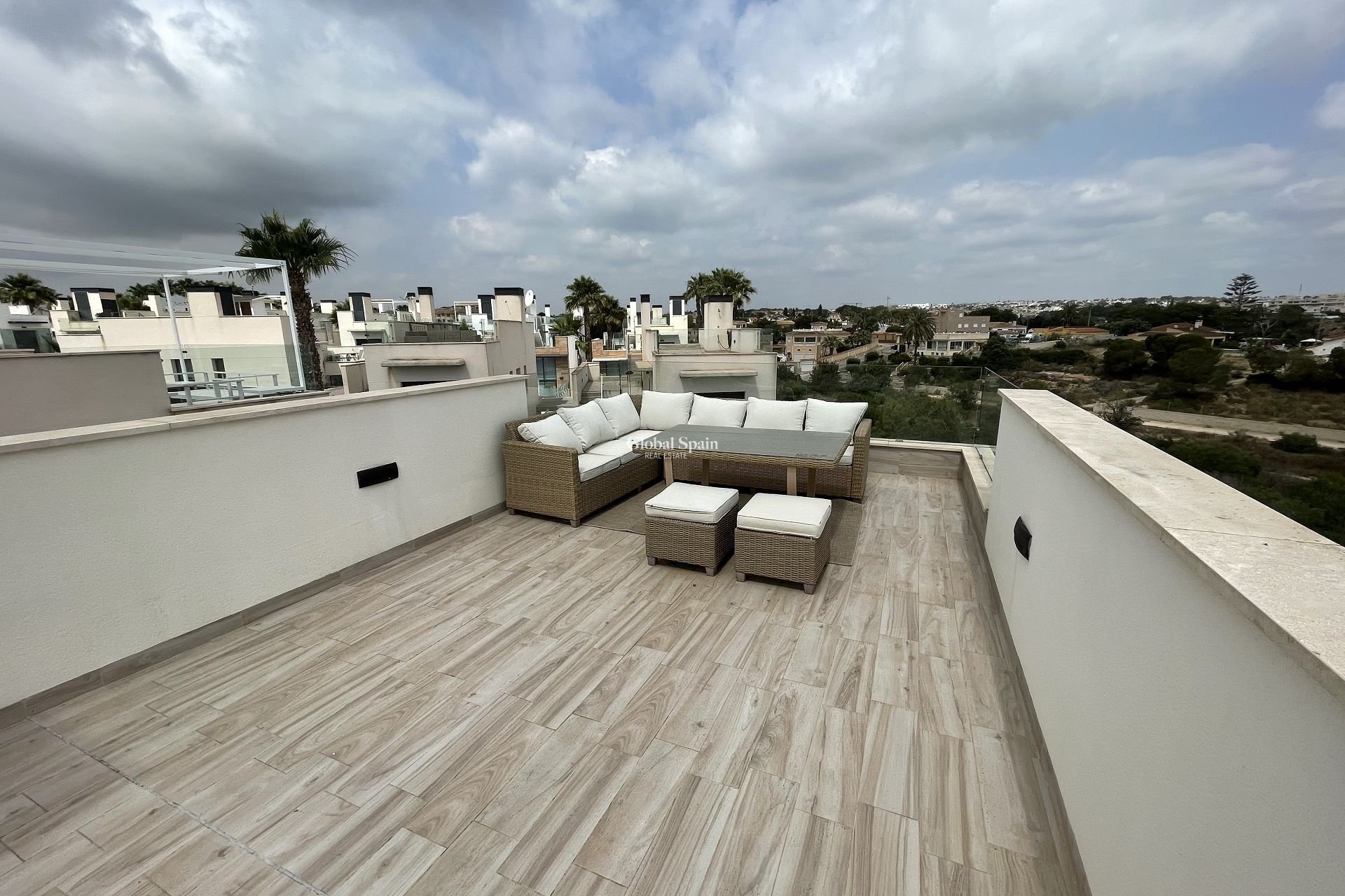 Wederverkoop - Villa -
CABO ROIG