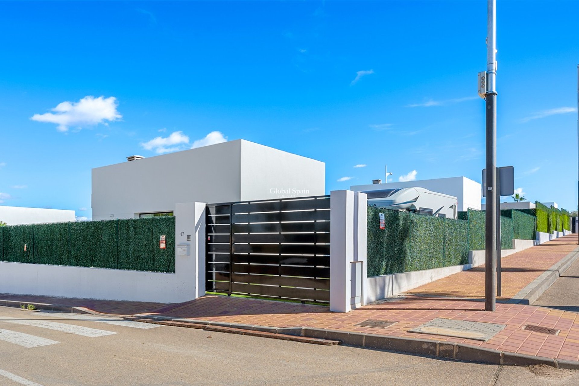 Wederverkoop - VILLA -
CALASPARRA - Inland