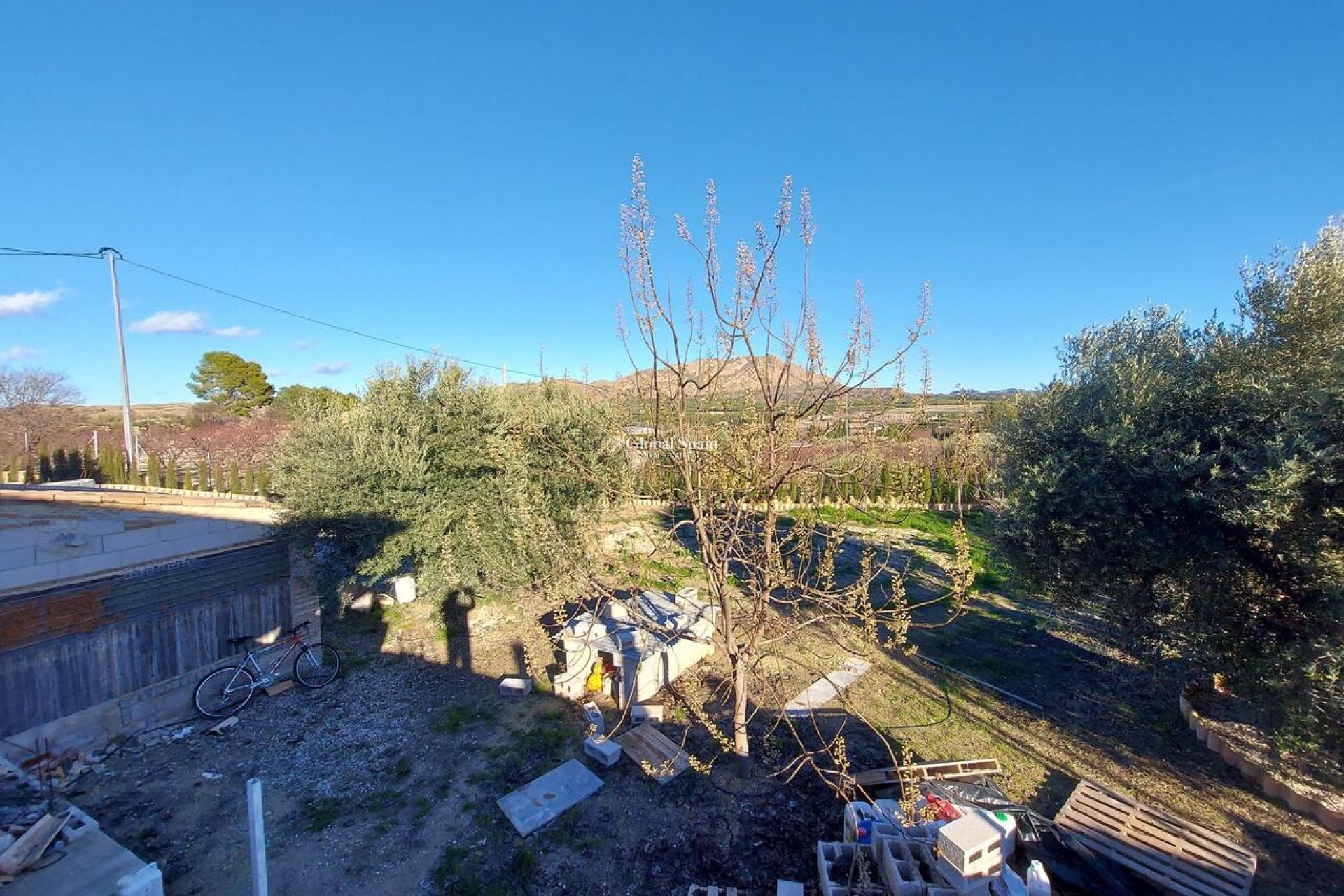 Wederverkoop - VILLA -
CALASPARRA - Inland