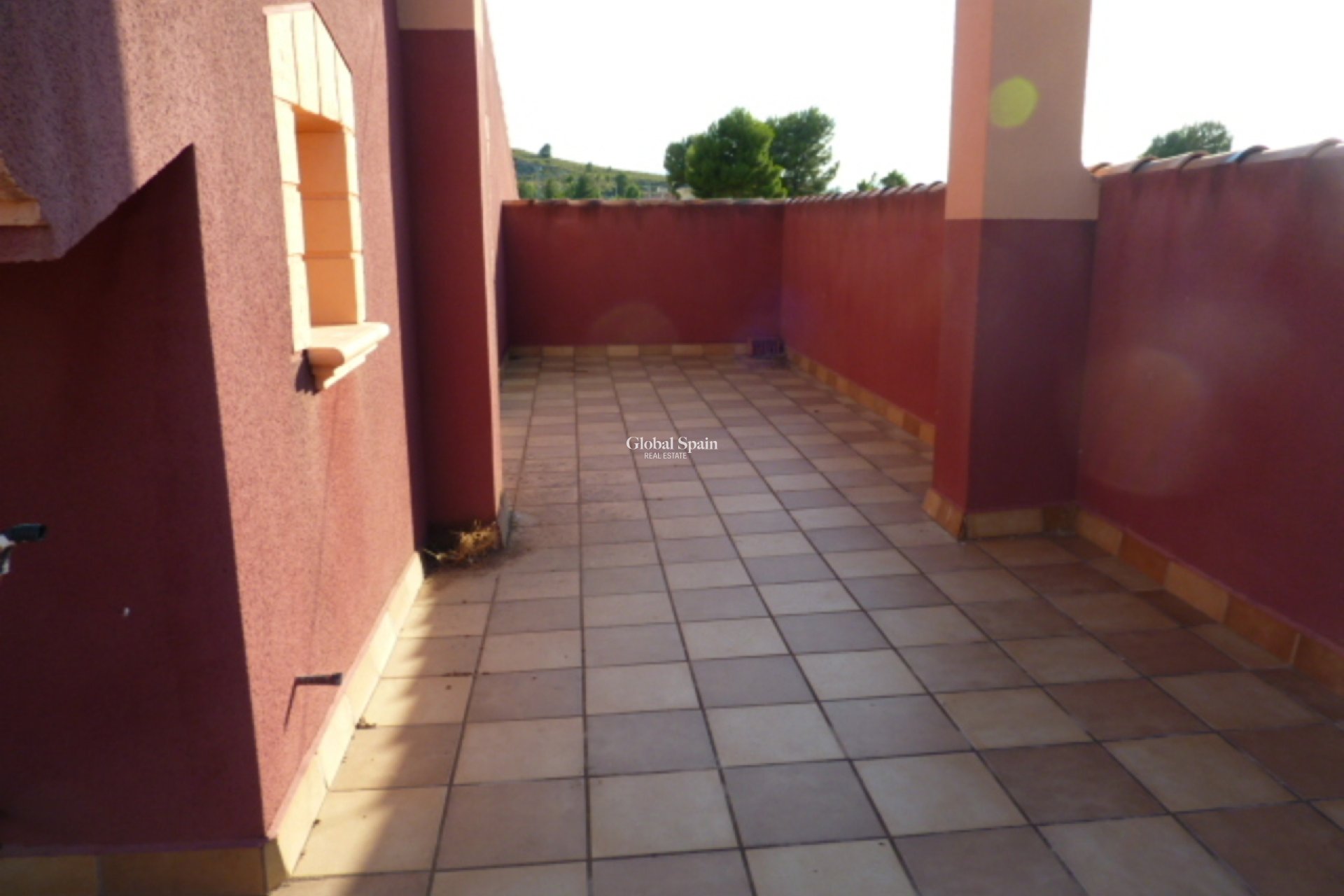 Wederverkoop - VILLA -
CALASPARRA - Inland