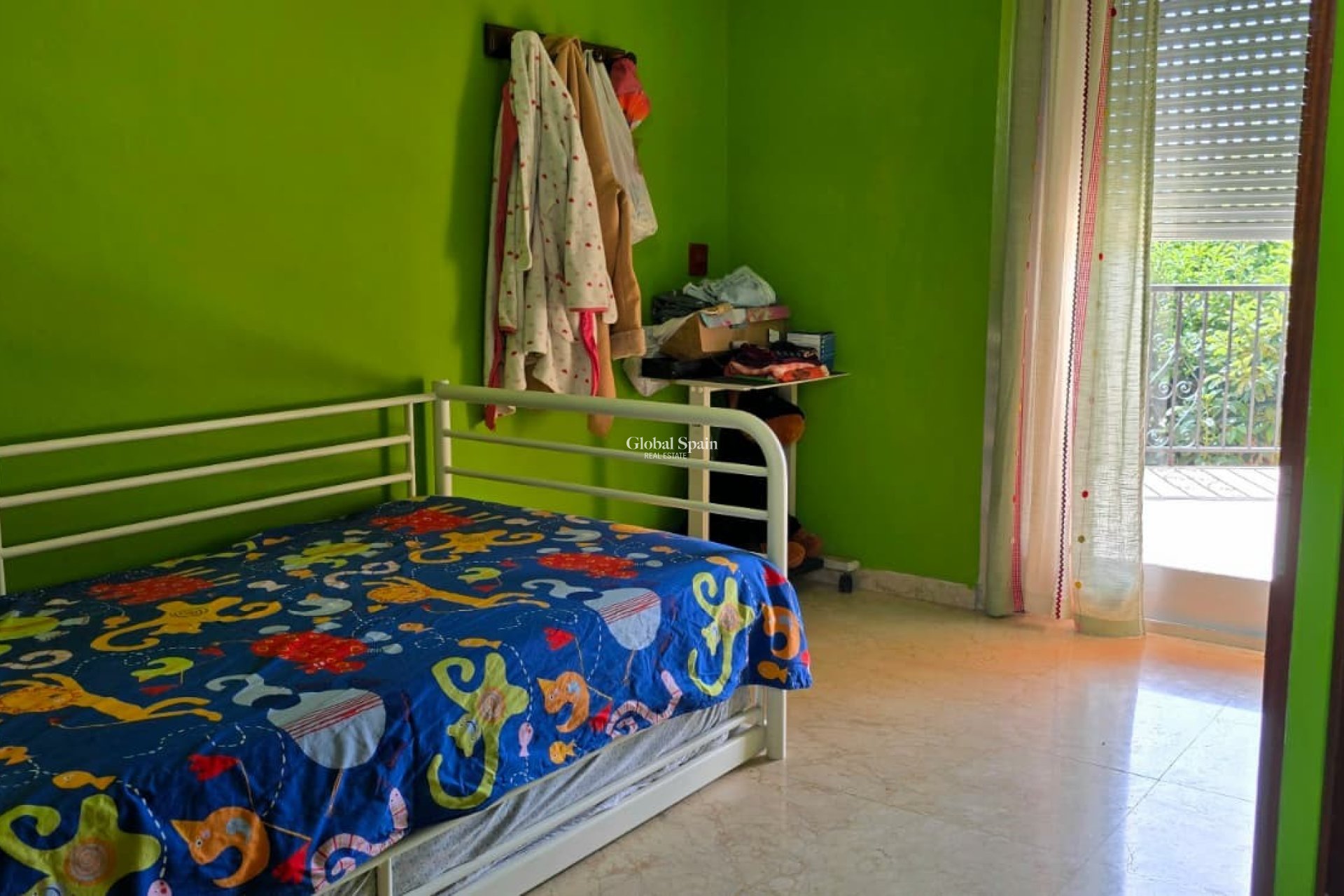 Wederverkoop - VILLA -
CALLOSA D'EN SARRIÀ - Callosa De Ensarrià