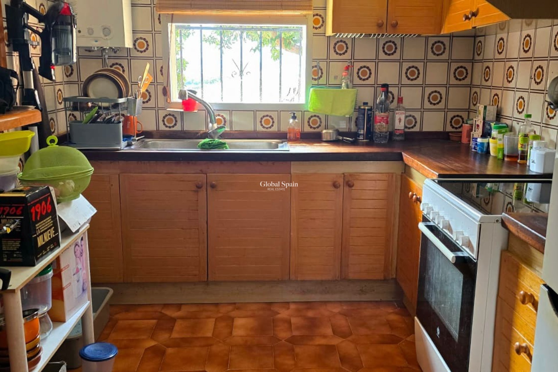 Wederverkoop - VILLA -
CALLOSA D'EN SARRIÀ - Callosa De Ensarrià