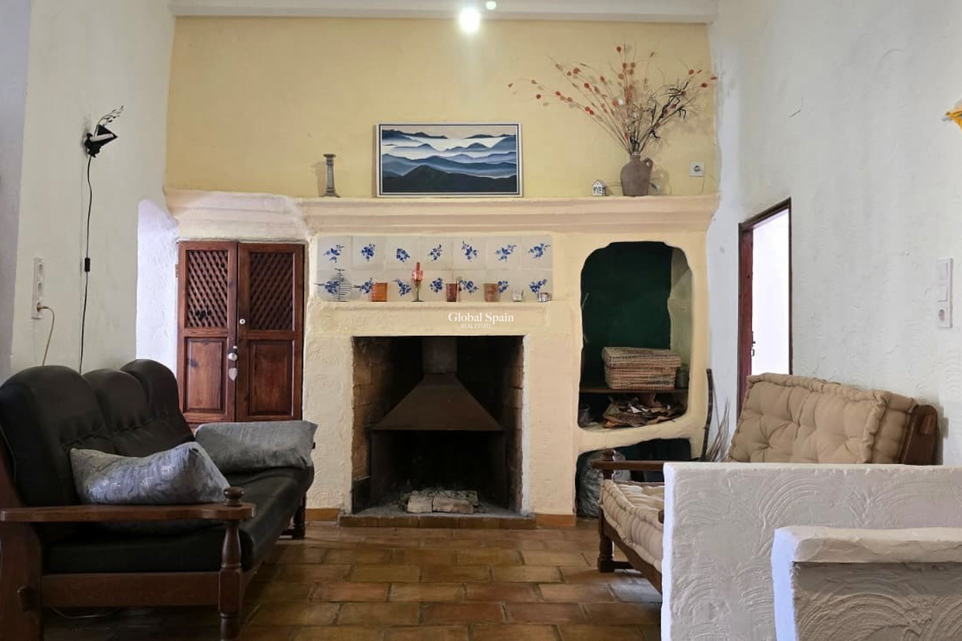 Wederverkoop - VILLA -
CALLOSA D'EN SARRIÀ - Callosa De Ensarrià