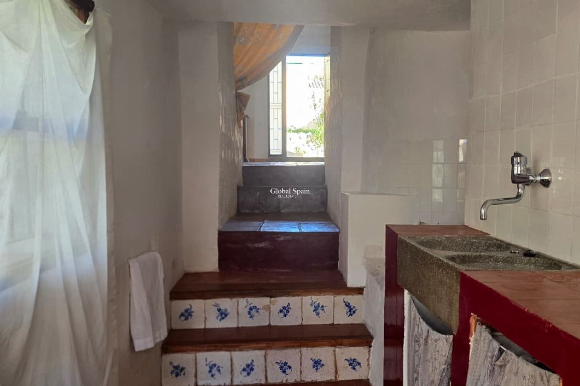 Wederverkoop - VILLA -
CALLOSA D'EN SARRIÀ - Callosa De Ensarrià