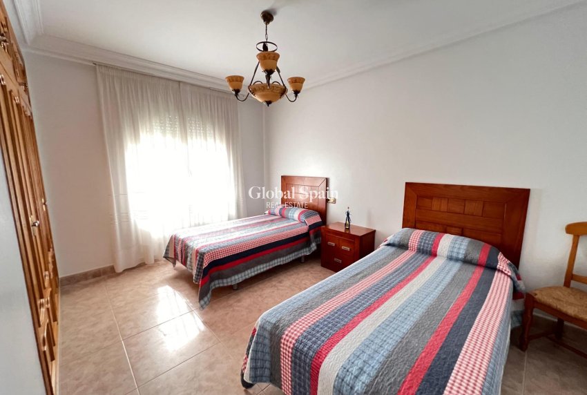 Wederverkoop - VILLA -
CALLOSA DEL SEGURA