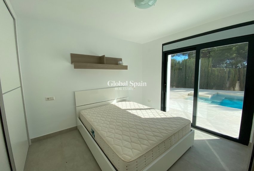 Wederverkoop - VILLA -
CALPE - Calpe urbanizaciones
