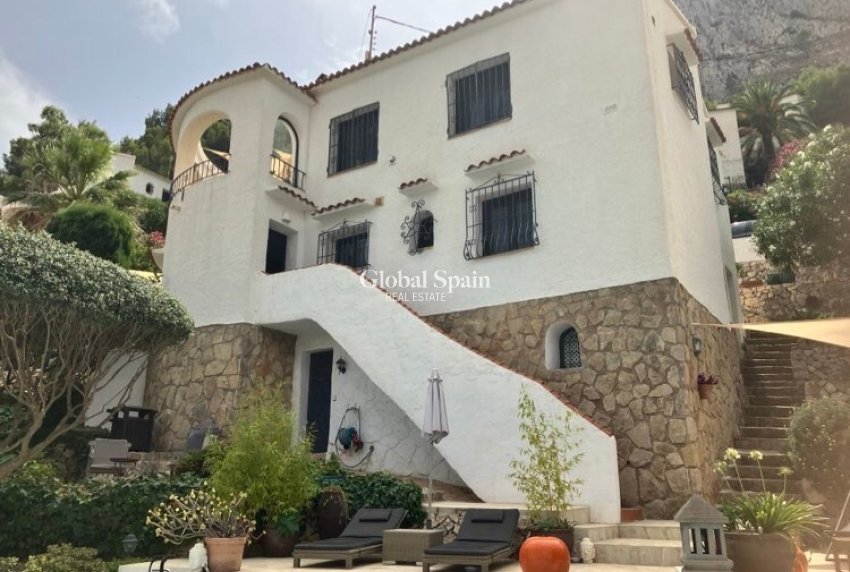 Wederverkoop - VILLA -
CALPE - Costa Blanca