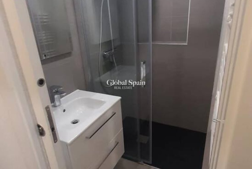 Wederverkoop - VILLA -
CALPE - Costa Blanca