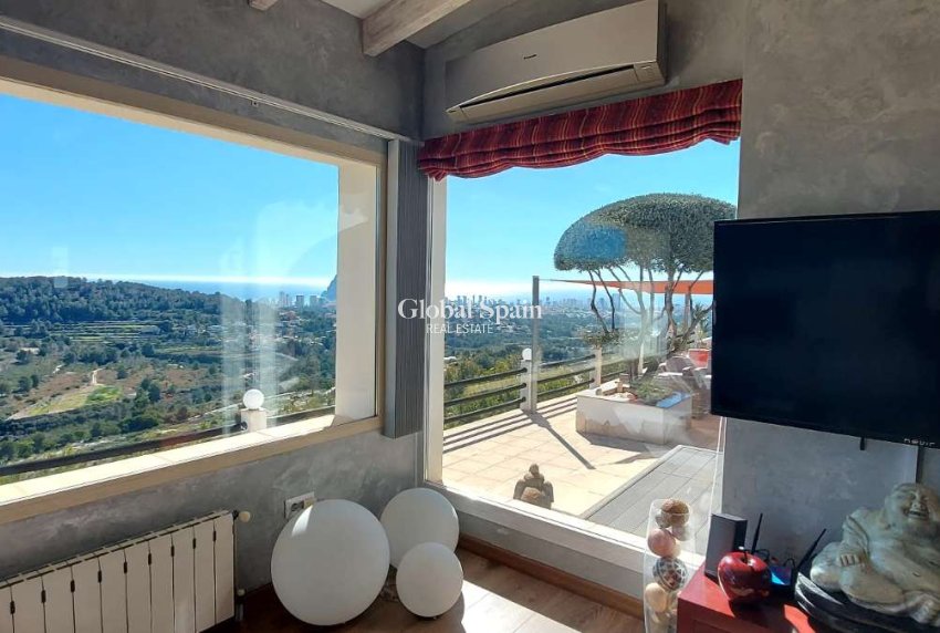 Wederverkoop - VILLA -
CALPE - Costa Blanca