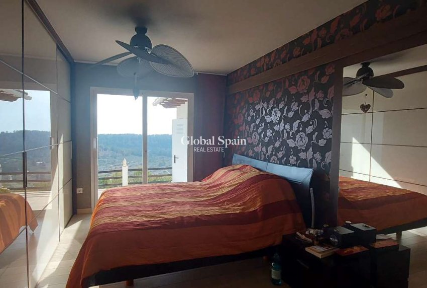 Wederverkoop - VILLA -
CALPE - Costa Blanca