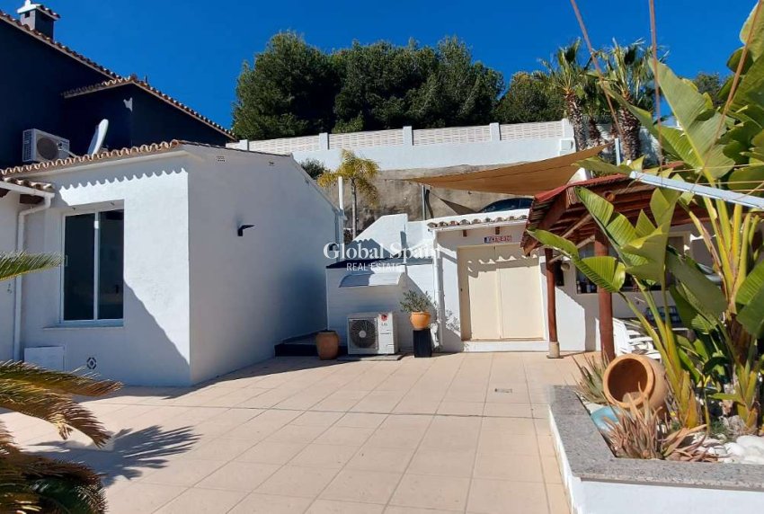 Wederverkoop - VILLA -
CALPE - Costa Blanca