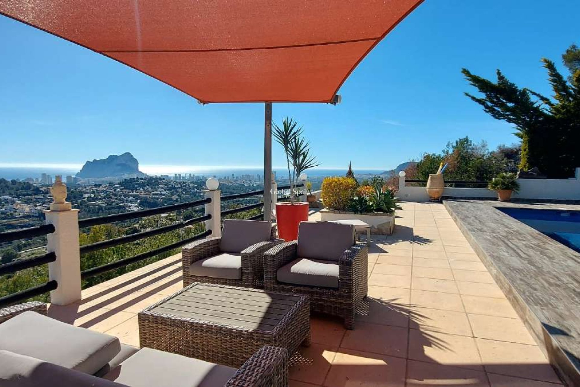 Wederverkoop - VILLA -
CALPE - Costa Blanca