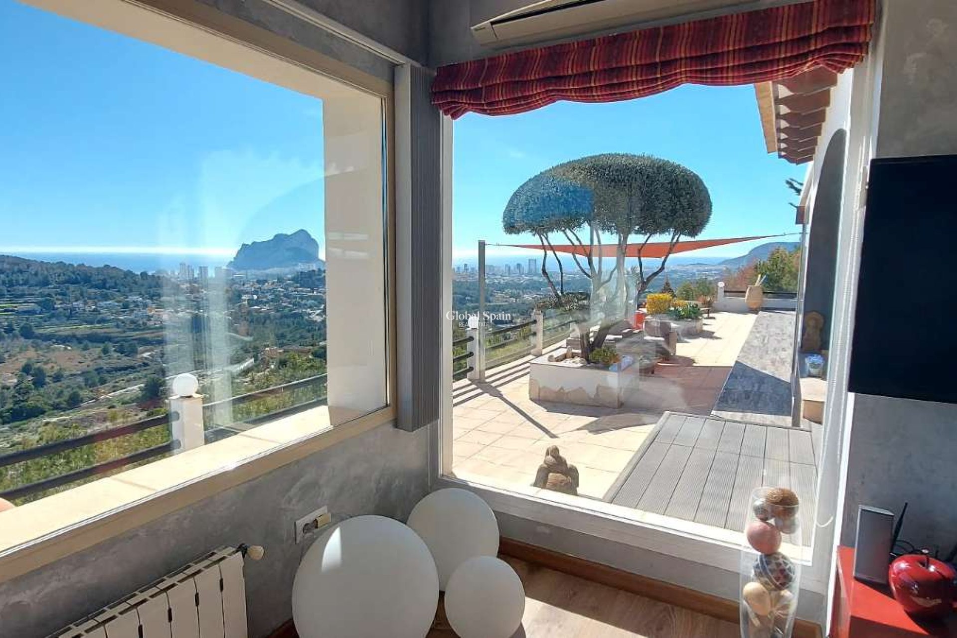 Wederverkoop - VILLA -
CALPE - Costa Blanca