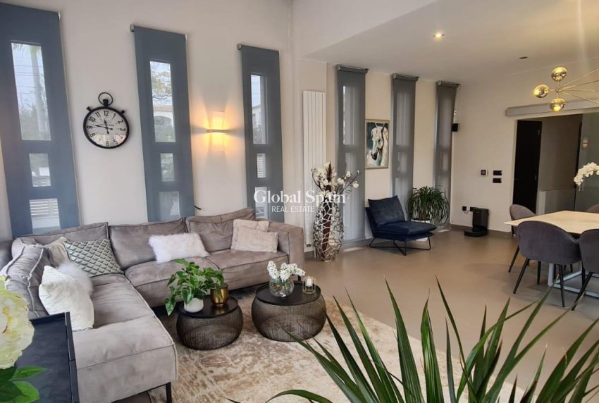 Wederverkoop - VILLA -
CALPE - Costa Blanca