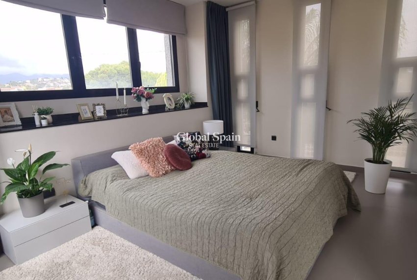 Wederverkoop - VILLA -
CALPE - Costa Blanca