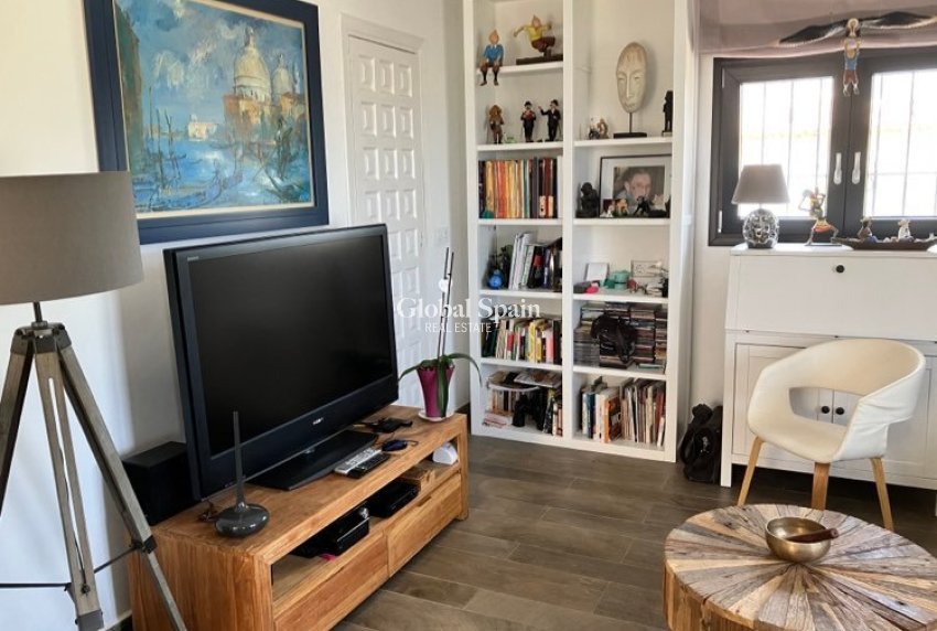 Wederverkoop - VILLA -
CALPE - Costa Blanca