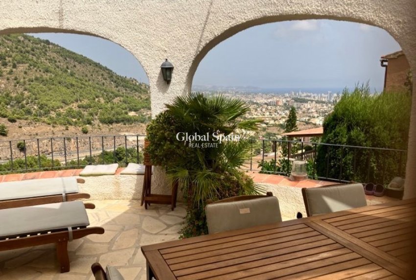 Wederverkoop - VILLA -
CALPE - Costa Blanca