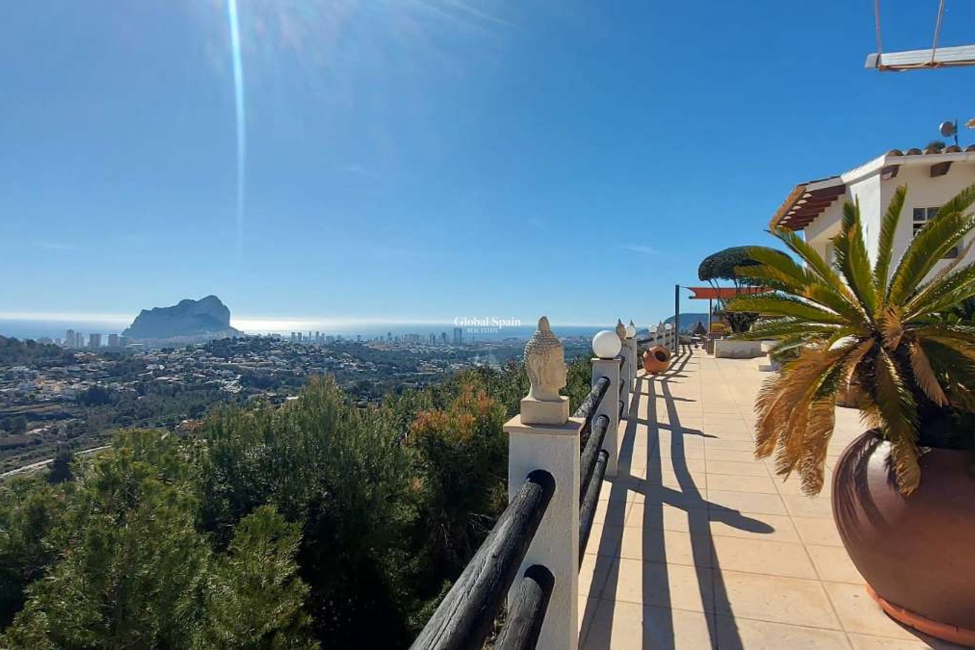 Wederverkoop - VILLA -
CALPE - Costa Blanca
