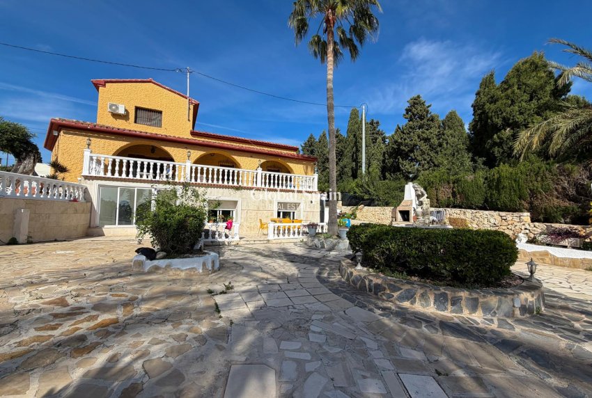 Wederverkoop - VILLA -
CALPE - Zona Playa del Bol - Puerto