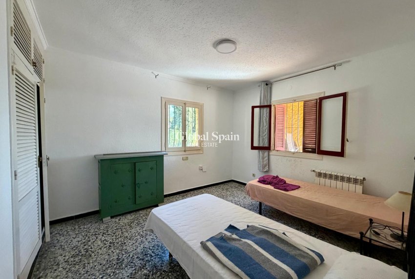 Wederverkoop - VILLA -
CALPE - Zona Playa del Bol - Puerto