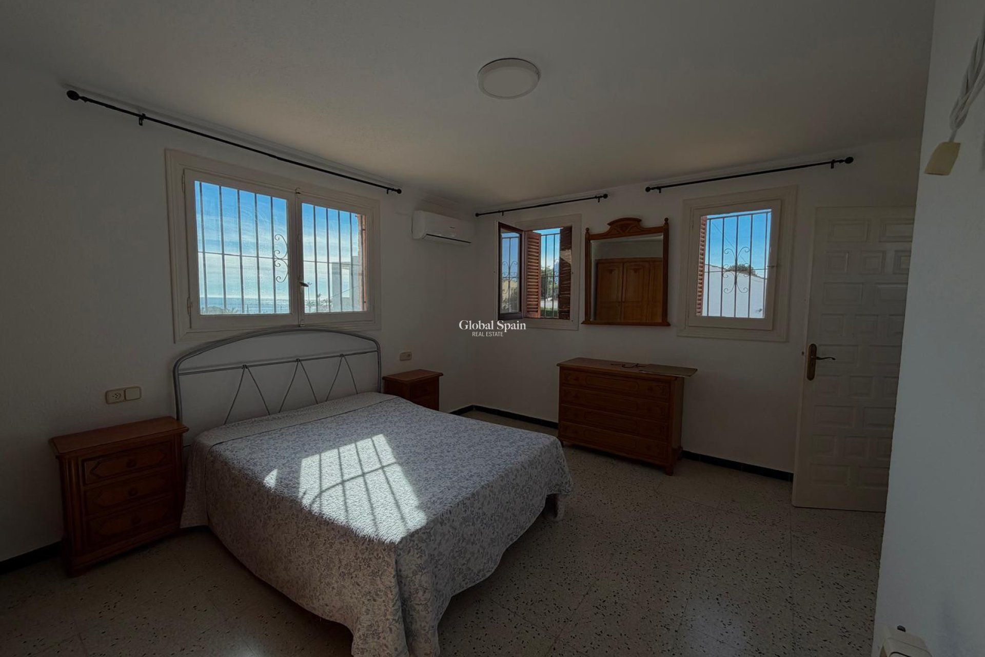 Wederverkoop - VILLA -
CALPE - Zona Playa del Bol - Puerto