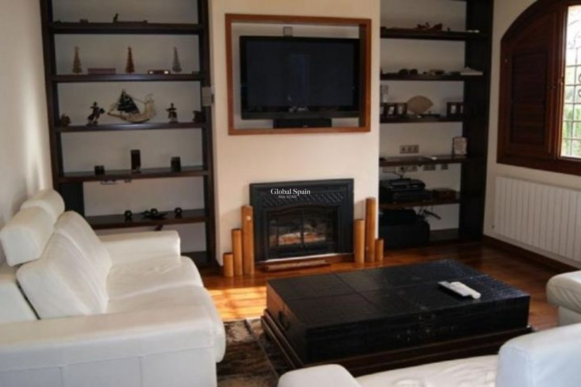 Wederverkoop - VILLA -
CAMPOAMOR - Costa Blanca