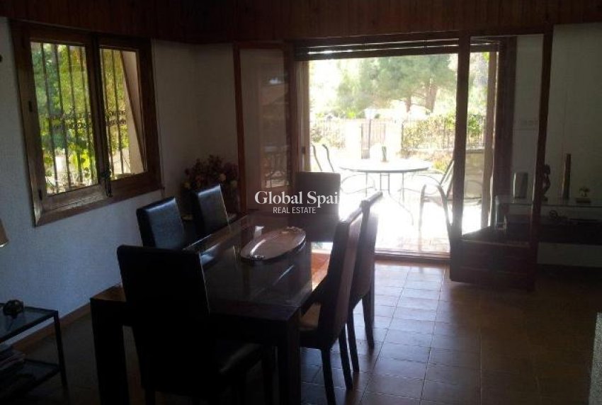 Wederverkoop - VILLA -
CAMPOAMOR - Costa Blanca