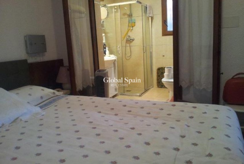 Wederverkoop - VILLA -
CAMPOAMOR - Costa Blanca