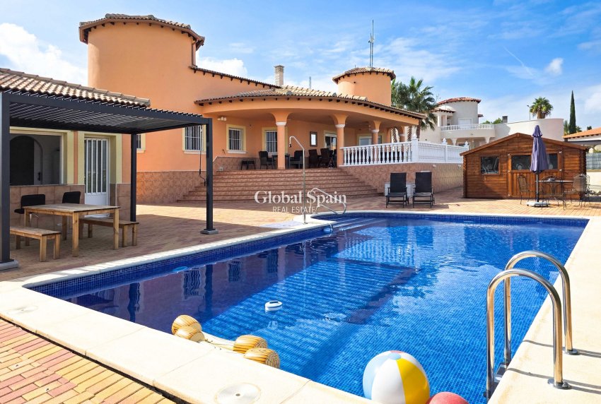 Wederverkoop - Villa -
Campos Del Rio