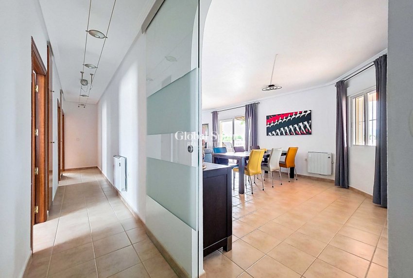 Wederverkoop - Villa -
Campos Del Rio