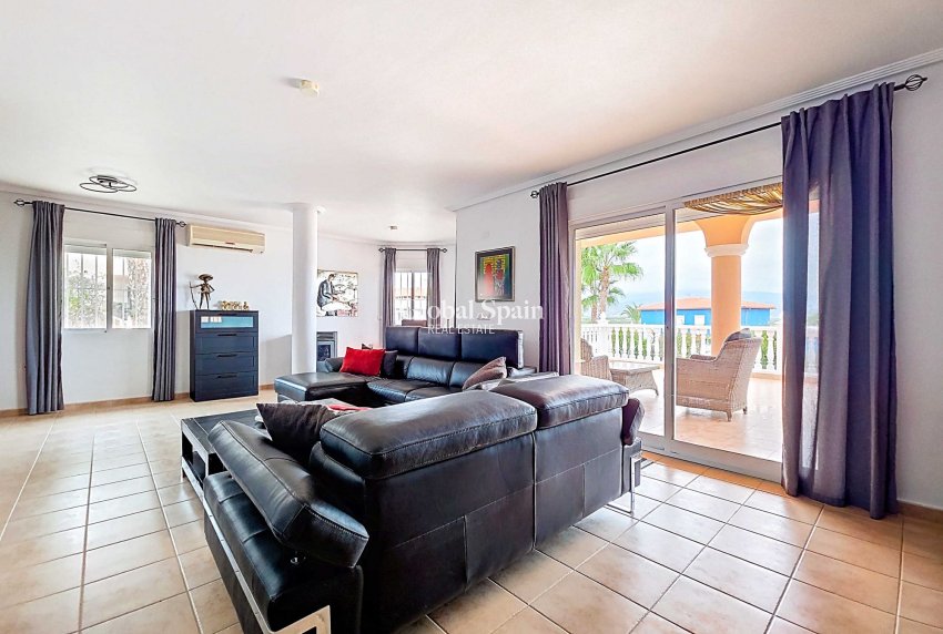 Wederverkoop - Villa -
Campos Del Rio