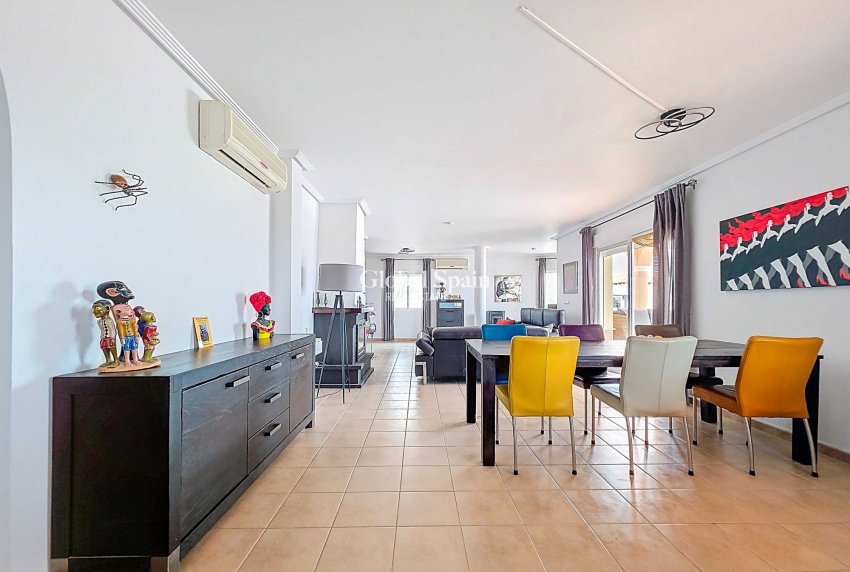 Wederverkoop - Villa -
Campos Del Rio