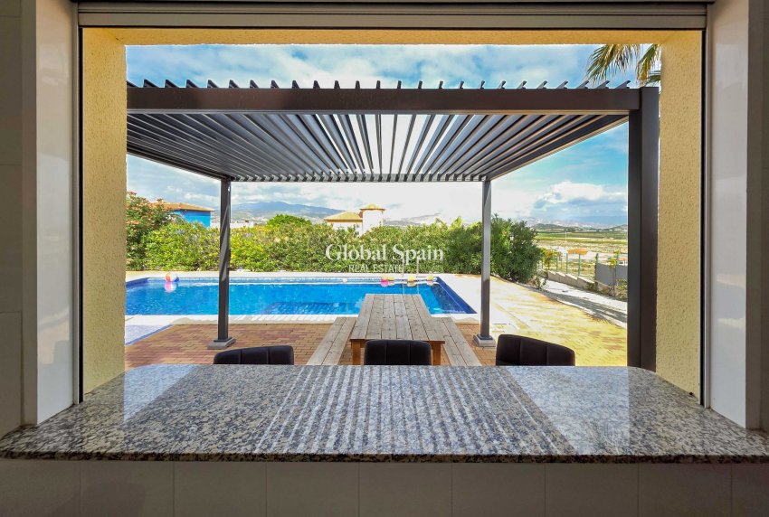 Wederverkoop - Villa -
Campos Del Rio