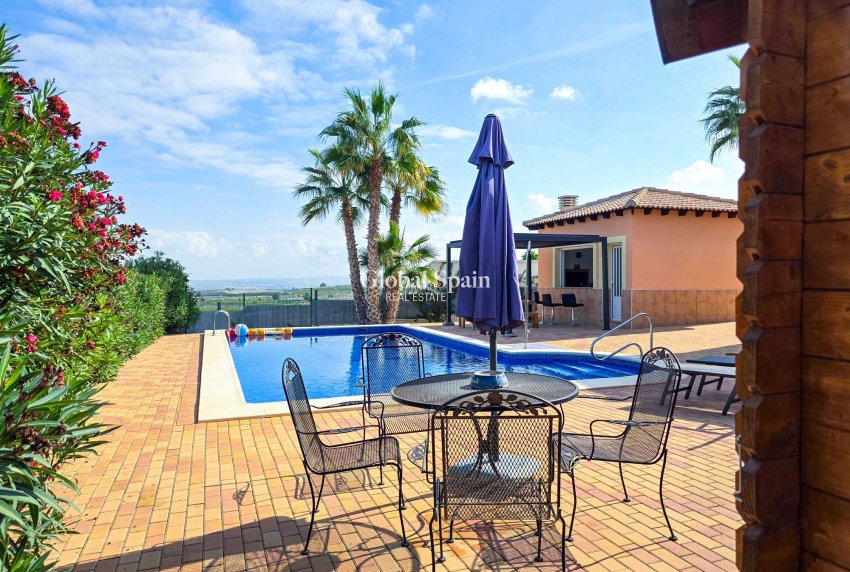 Wederverkoop - Villa -
Campos Del Rio