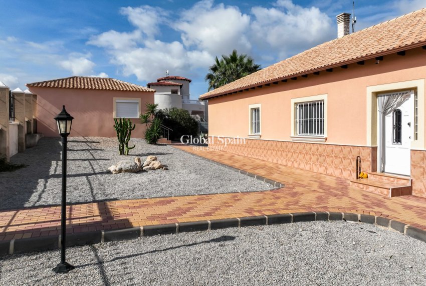 Wederverkoop - Villa -
Campos Del Rio