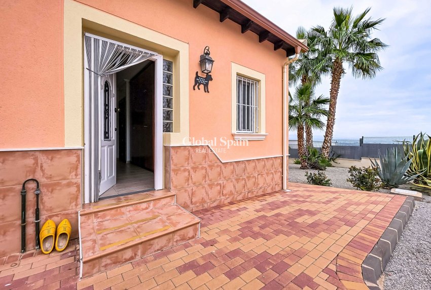 Wederverkoop - Villa -
Campos Del Rio