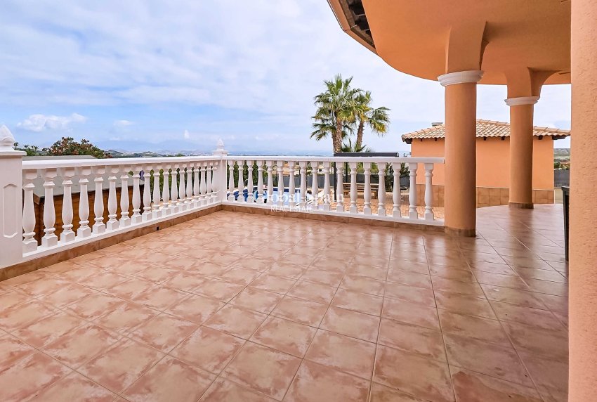 Wederverkoop - Villa -
Campos Del Rio