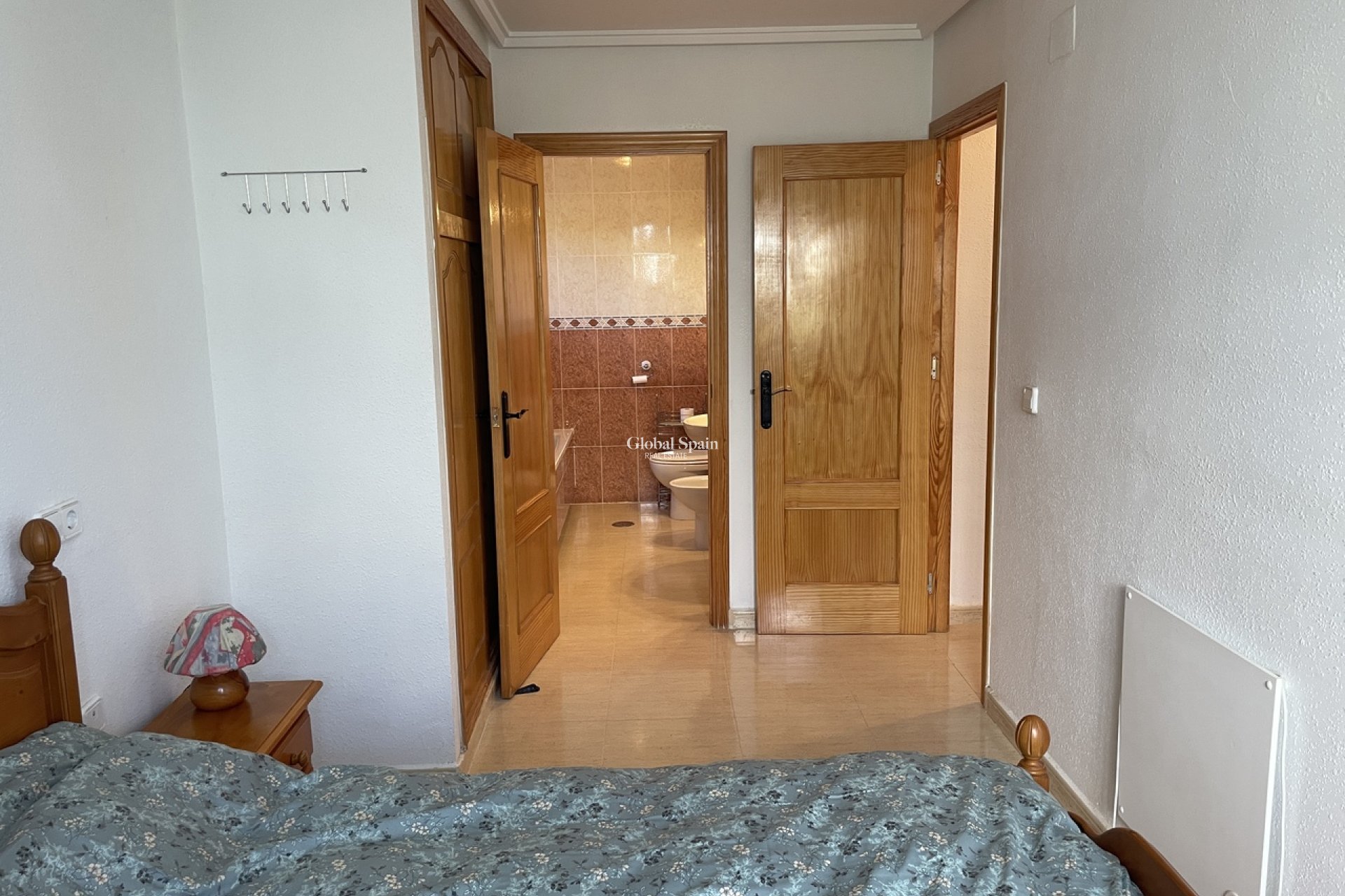 Wederverkoop - VILLA -
CAMPOSOL - Inland