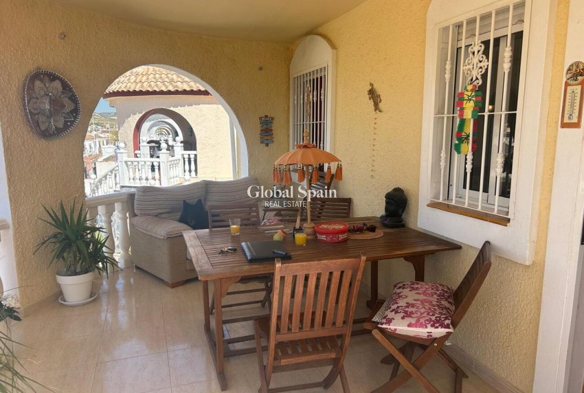 Wederverkoop - VILLA -
CAMPOSOL - Sector D