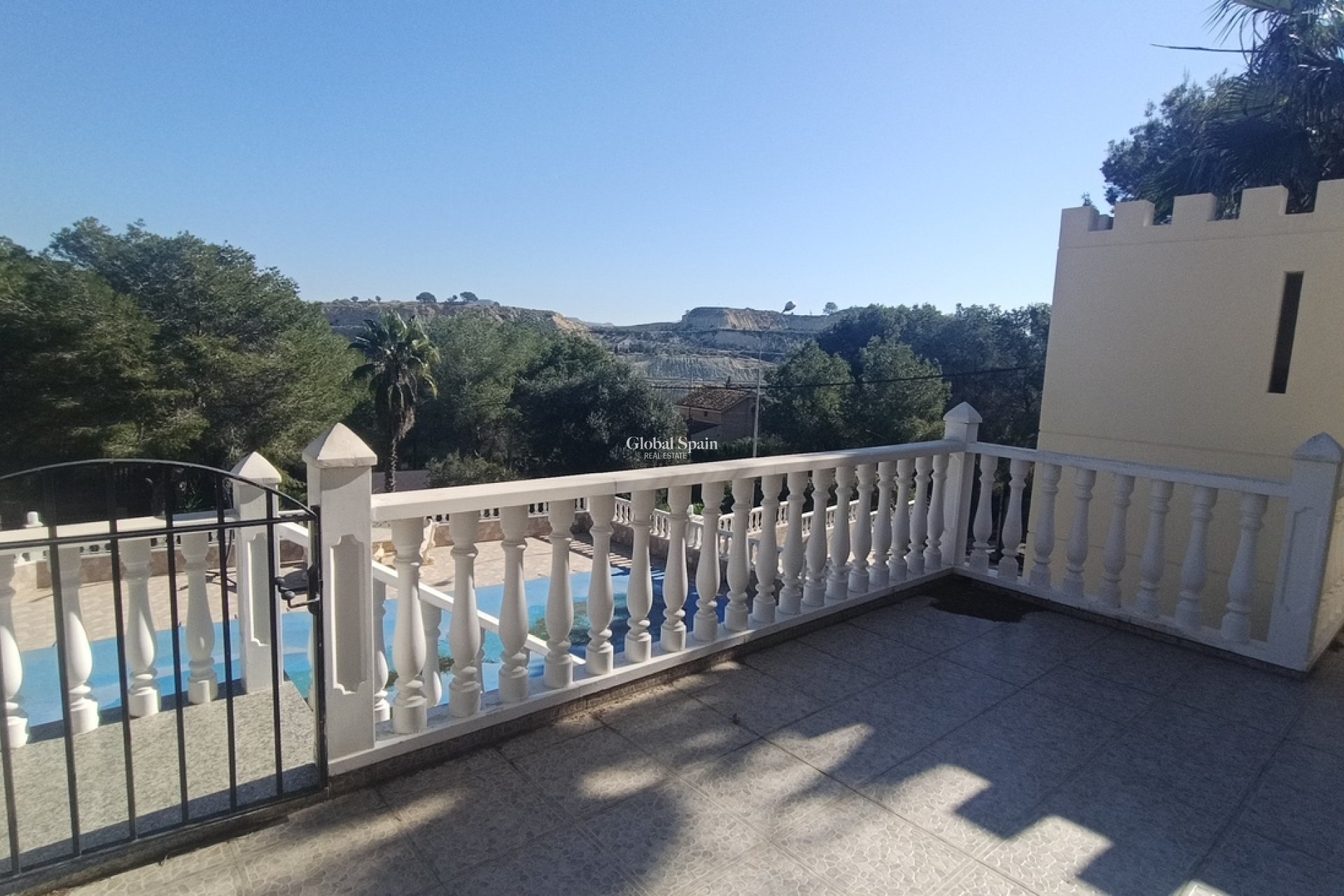 Wederverkoop - VILLA -
CAÑADAS DE SAN PEDRO - Inland