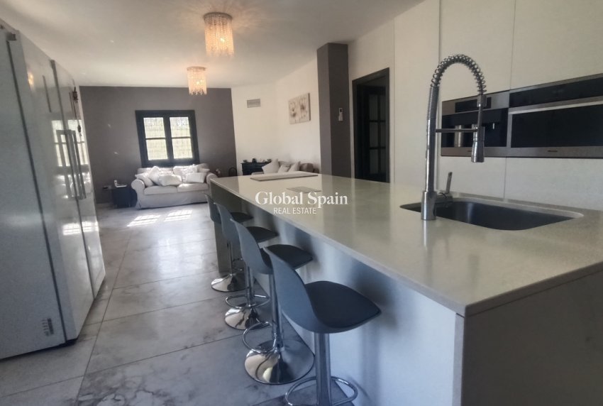 Wederverkoop - VILLA -
CAÑADAS DE SAN PEDRO - Inland