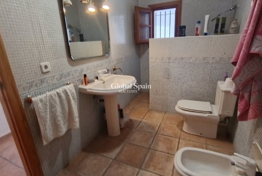 Wederverkoop - VILLA -
CAÑADAS DE SAN PEDRO - Inland