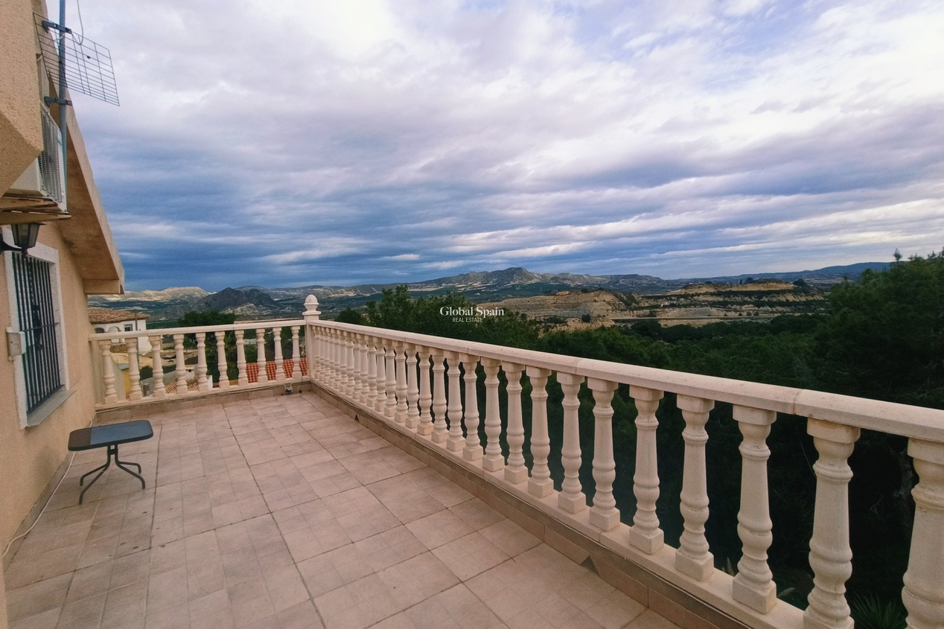 Wederverkoop - VILLA -
CAÑADAS DE SAN PEDRO - Inland