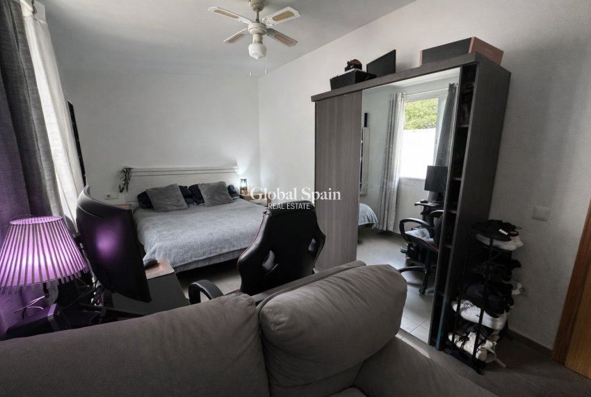 Wederverkoop - VILLA -
CASTALLA - Costa Blanca