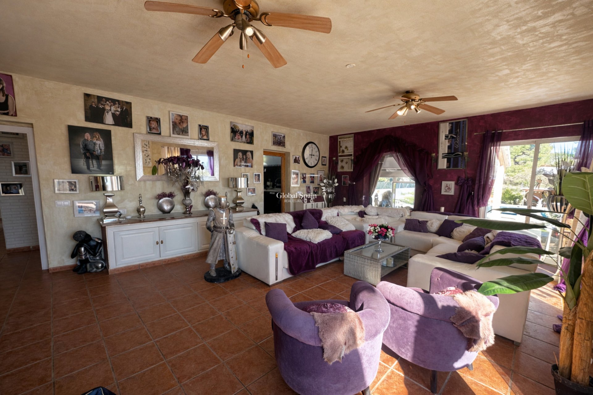 Wederverkoop - VILLA -
CASTALLA - Costa Blanca