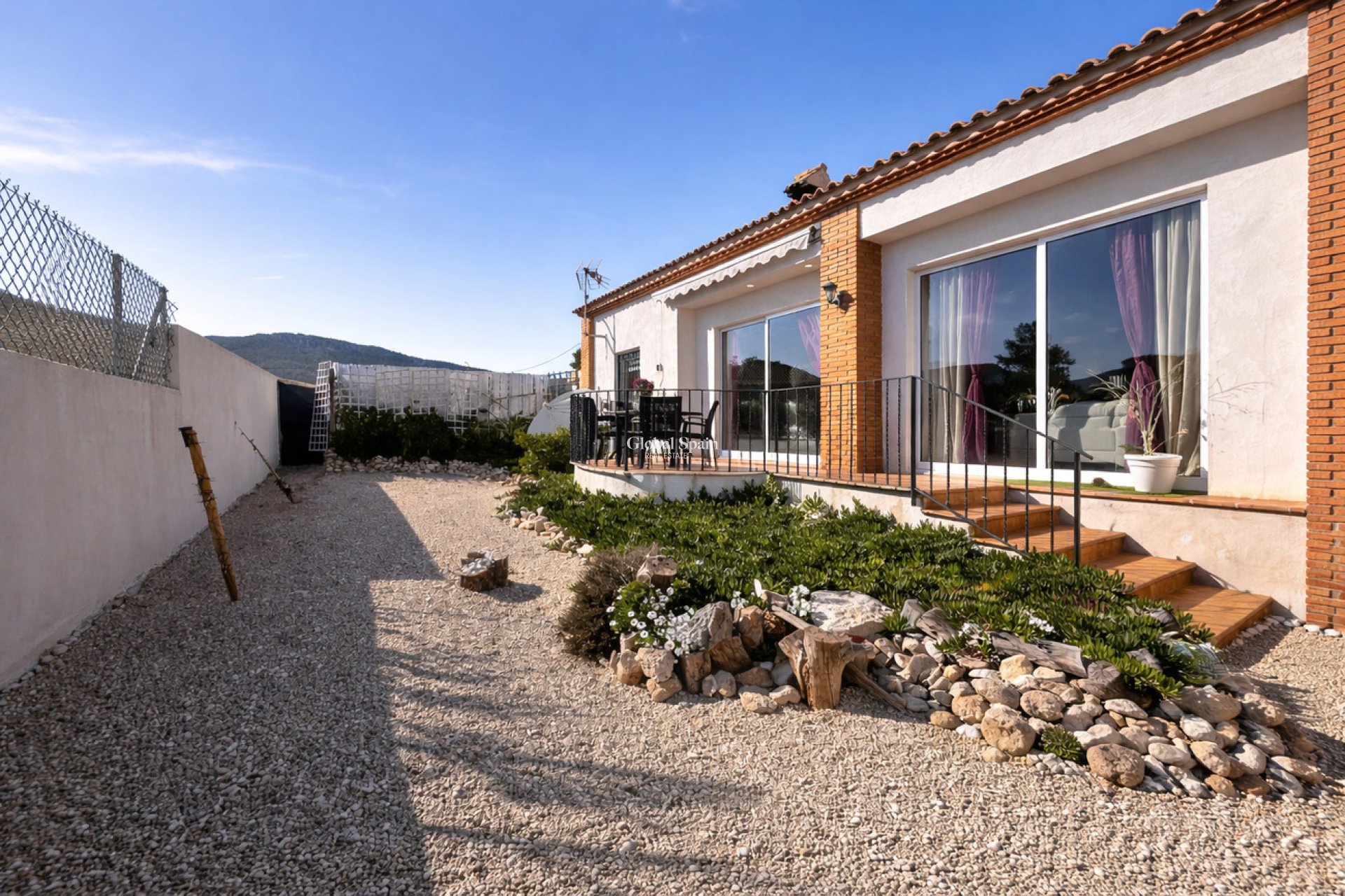 Wederverkoop - VILLA -
CASTALLA - Costa Blanca