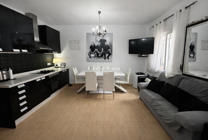 Wederverkoop - VILLA -
CASTALLA - Costa Blanca