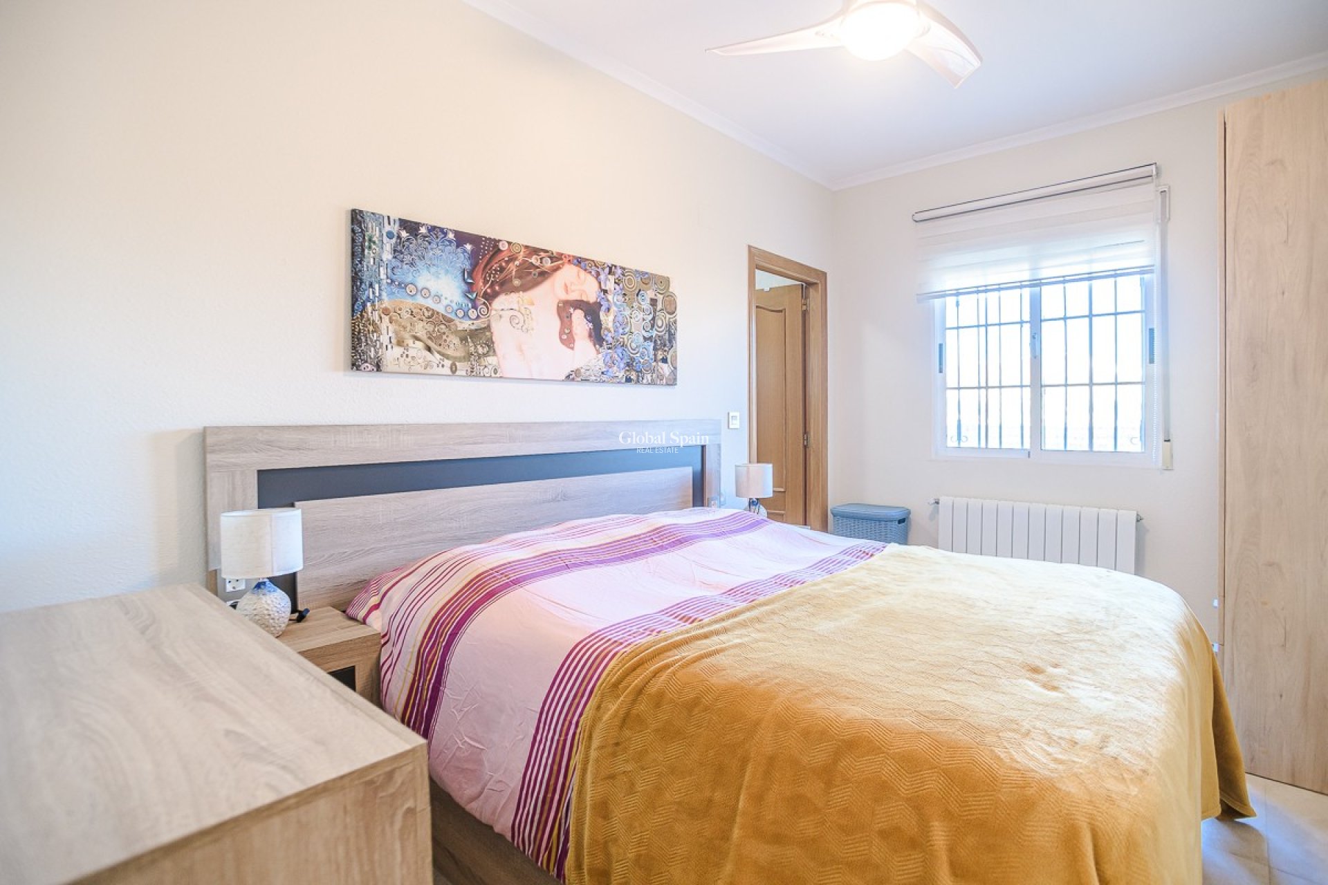 Wederverkoop - VILLA -
CATRAL - Catral