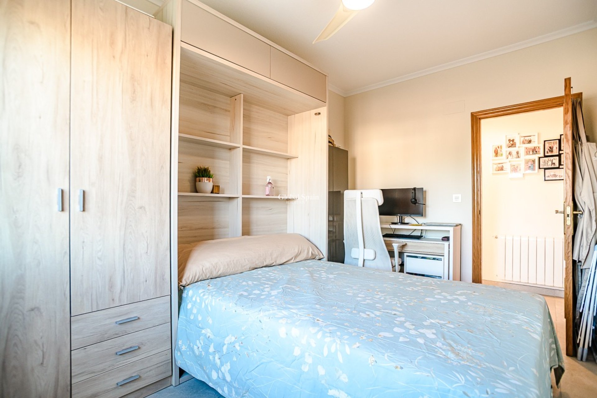 Wederverkoop - VILLA -
CATRAL - Catral